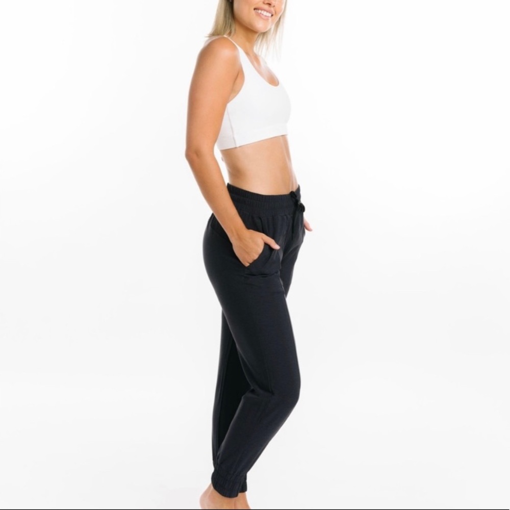 ZYIA ACTIVE PERFECTION JOGGERS
